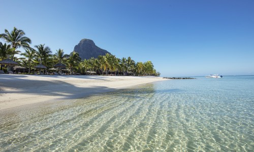 Paradis Beachcomber Golf Resort & Spa